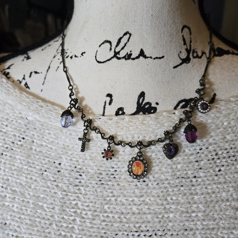 Charming Multi-Color Pendant Necklace - Picture 5 of 6